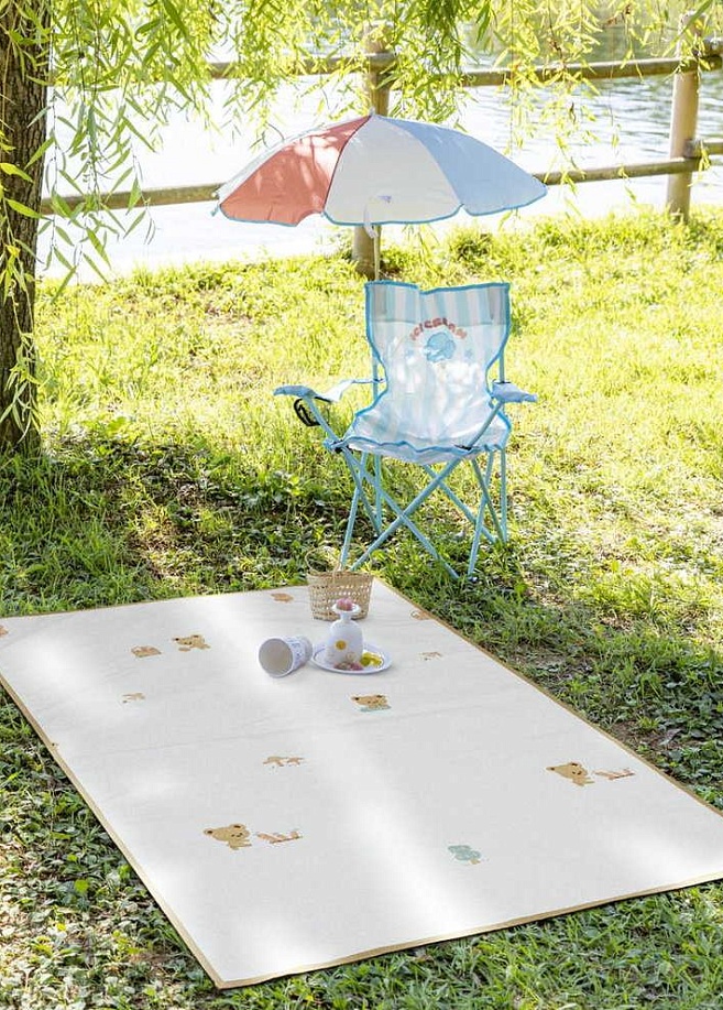 Фото 1 Водонепроницаемый коврик для пикника и пляжа, Мишка 100х145х0,3 см Фото 1 Водонепроницаемый коврик для пикника и пляжа, Мишка 100х145х0,3 см