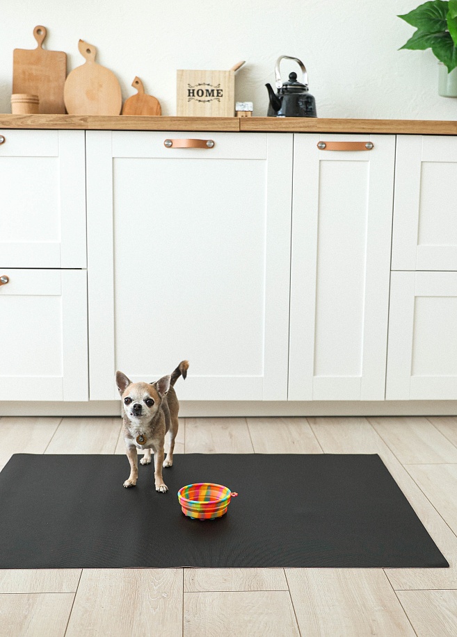 Фото 5 Антибактериальный непромокаемый коврик под пеленку Petnoriter 68х100х0.2 см, Черный