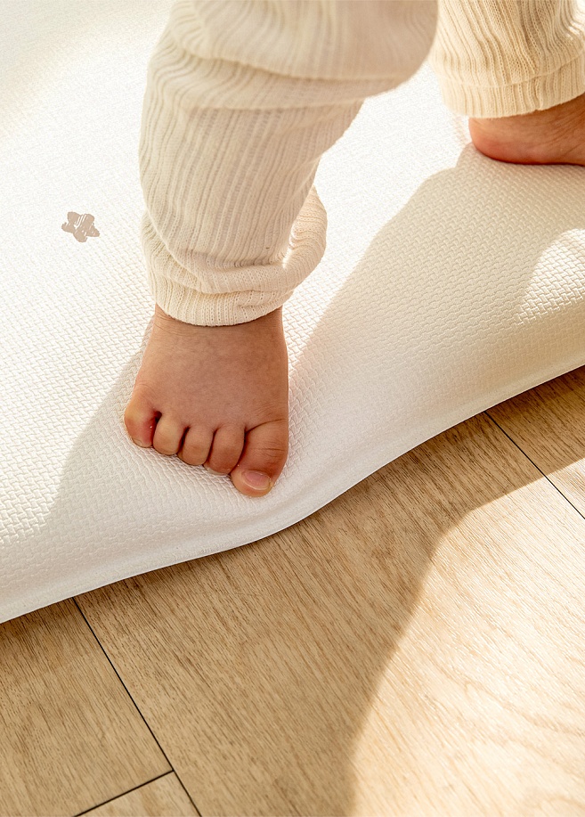 Фото 8 Коврик Pure Bubble mat 210х150х4 см, Зайка на луне