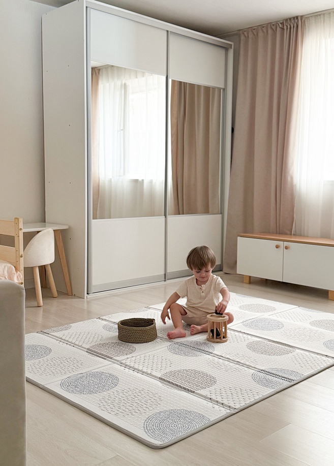 Фото 1 Складной коврик Sillky Portable 140x200x1 см, Уютные кружочки